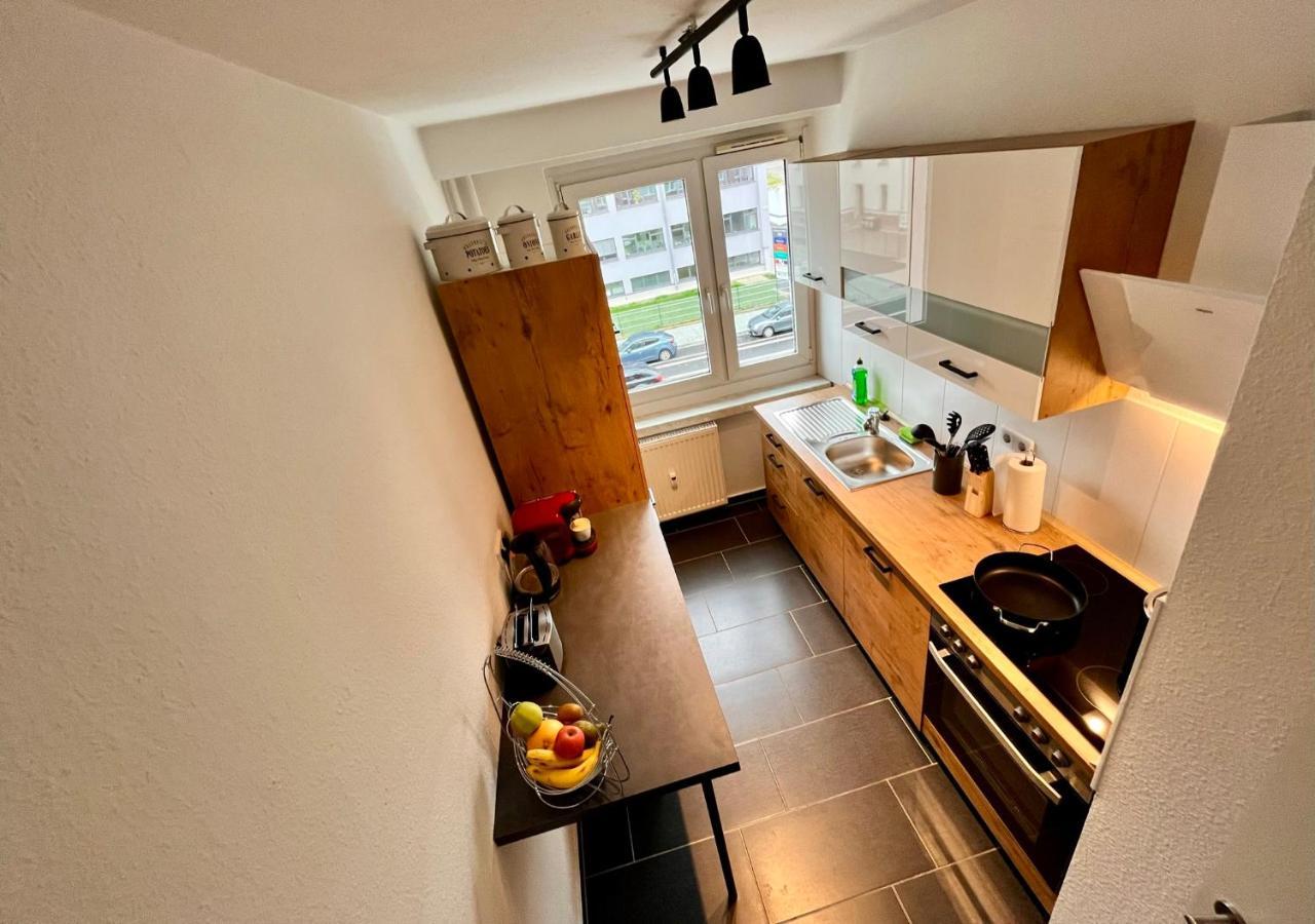 Kmhosting Zentrum Modern - Kingsize Boxspringbett Apartment *
