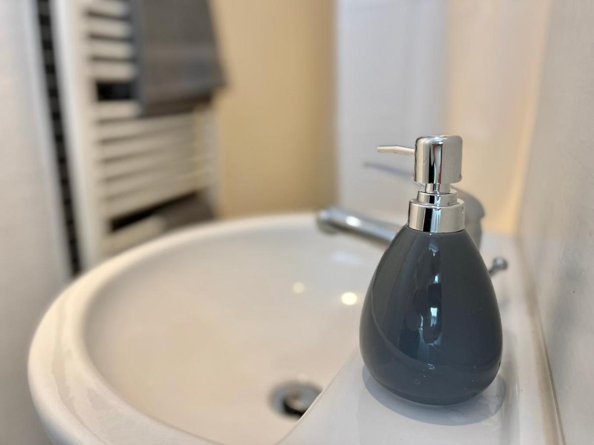 Kmhosting Zentrum Modern - Kingsize Boxspringbett Apartment Chemnitz